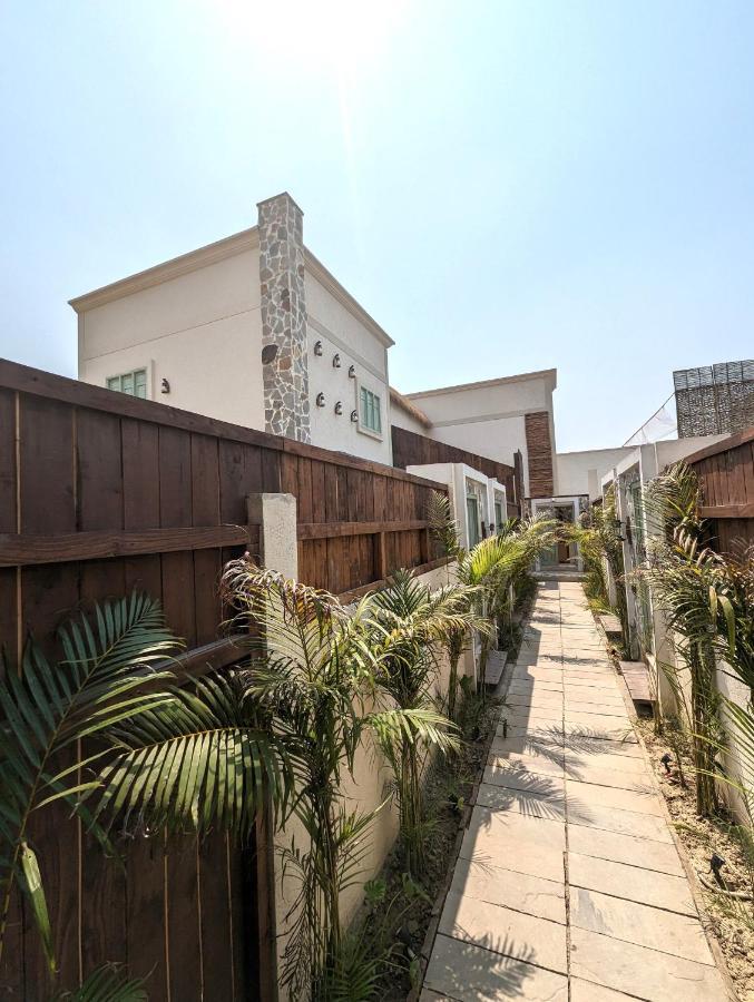 Cape House Hotel Amritsar Exterior photo