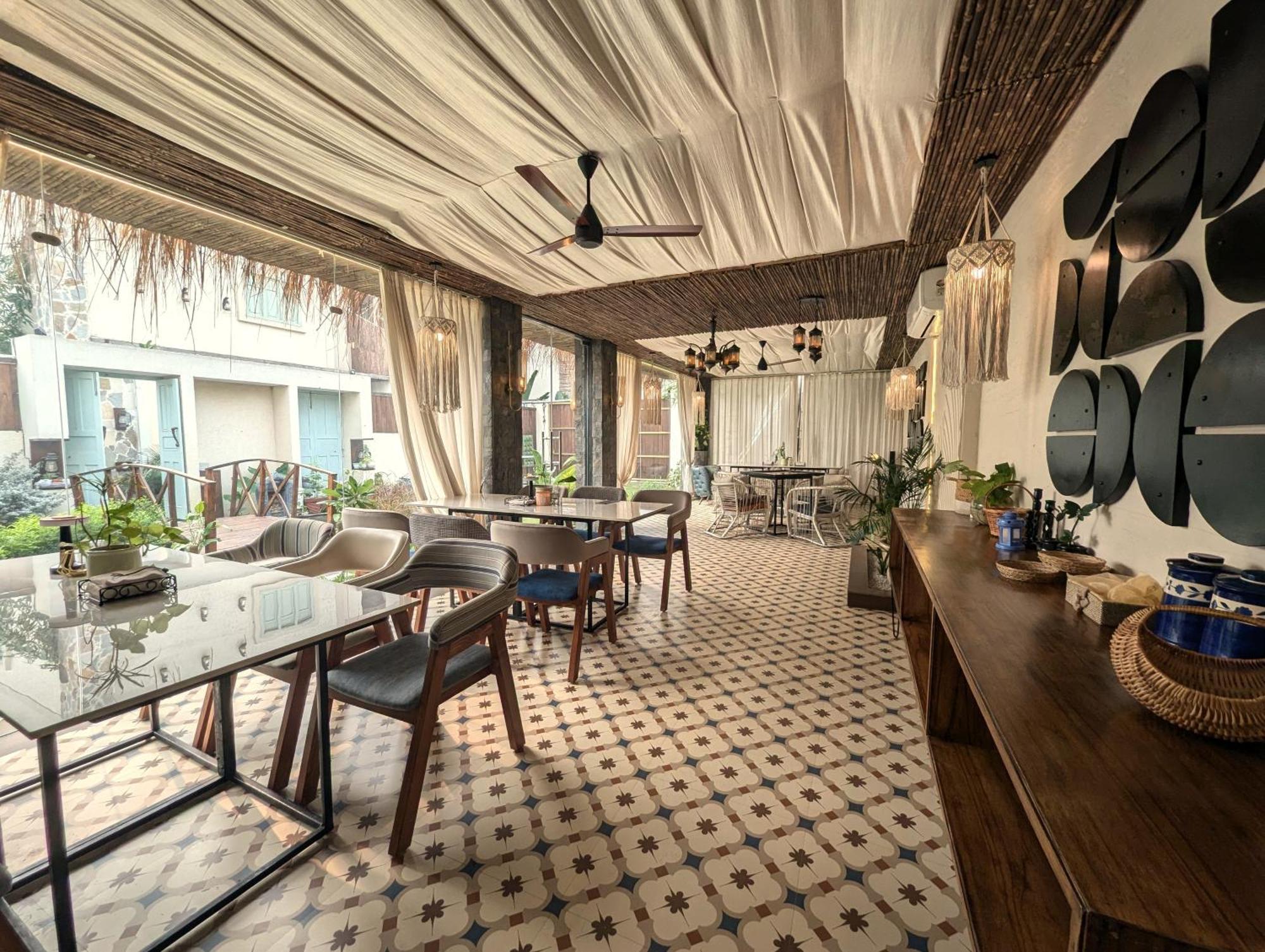 Cape House Hotel Amritsar Exterior photo